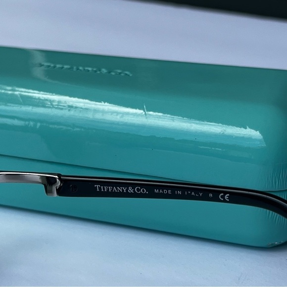 Tiffany & Co. Classic Sunglasses TF 4043-B - Picture 5 of 11